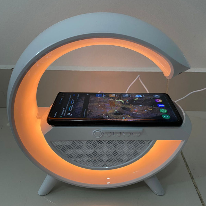 🎶✨ Parlante Lámpara G RGB – 4 en 1: Luz, Cargador, Radio FM y Bluetooth