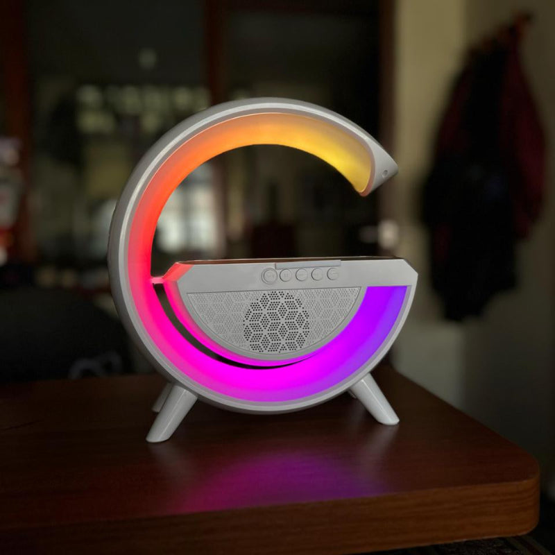🎶✨ Parlante Lámpara G RGB – 4 en 1: Luz, Cargador, Radio FM y Bluetooth
