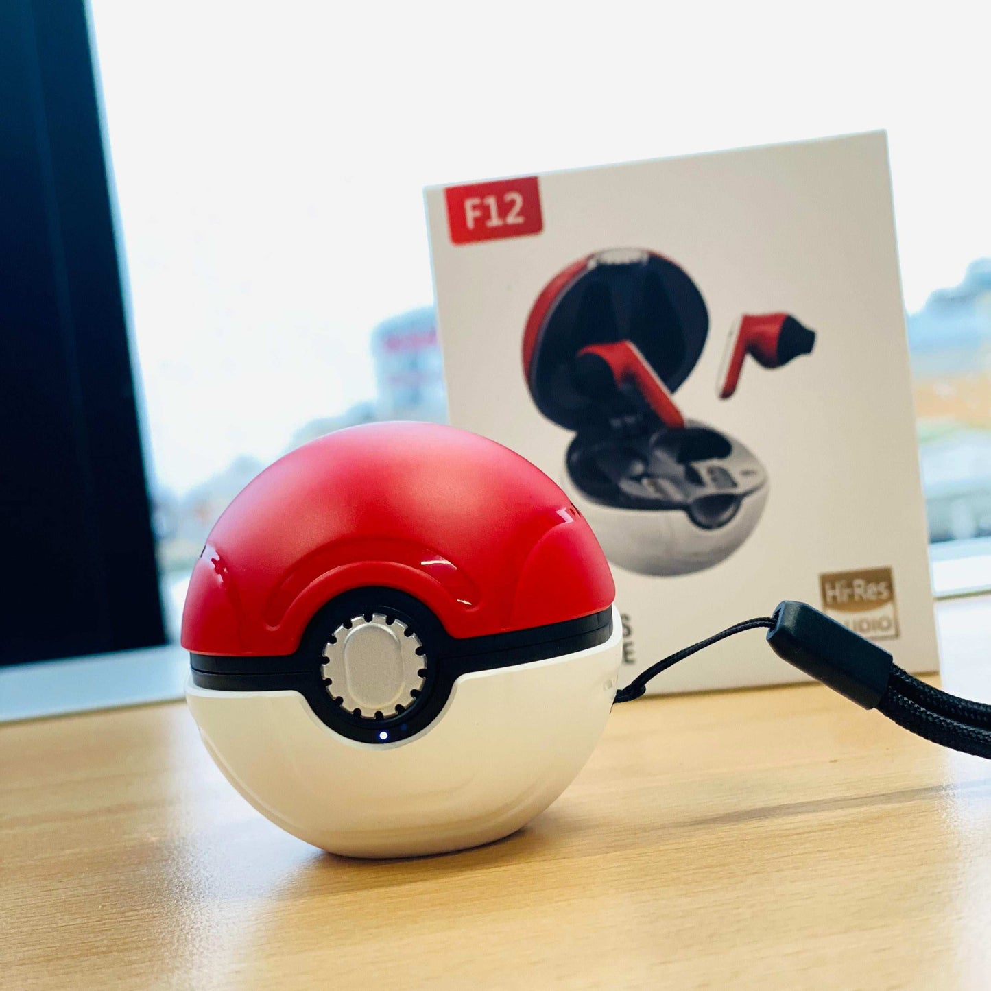 Audifonos pokebola F12 TWS