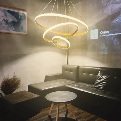 ✨ Lámpara Colgante Moderna de 3 Aros – Diseño Ajustable y Elegante